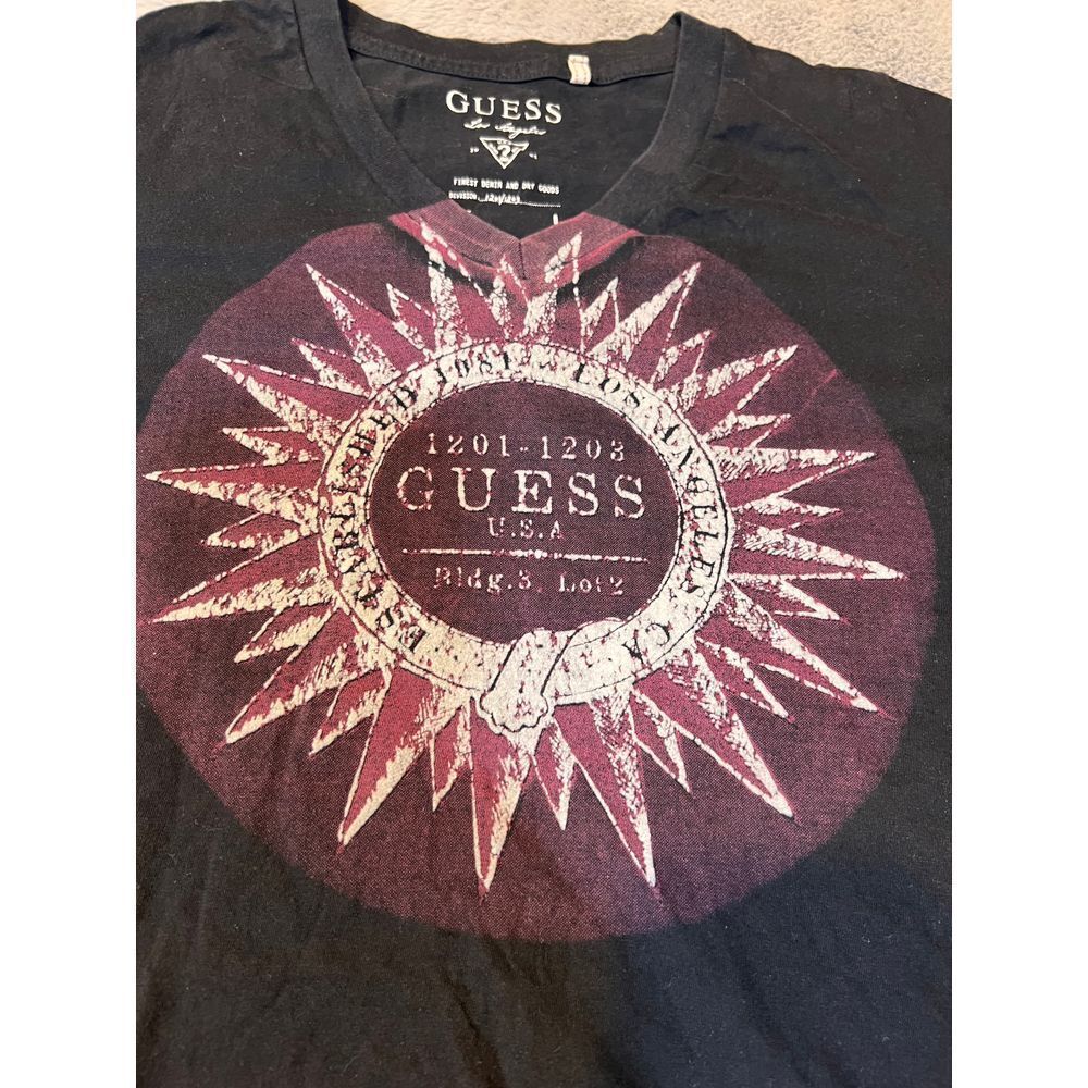GUESS Black Graphic T-Shirt Sun Burst Logo Vintage Style Cotton Casual Tee Sz L - Picture 5 of 14